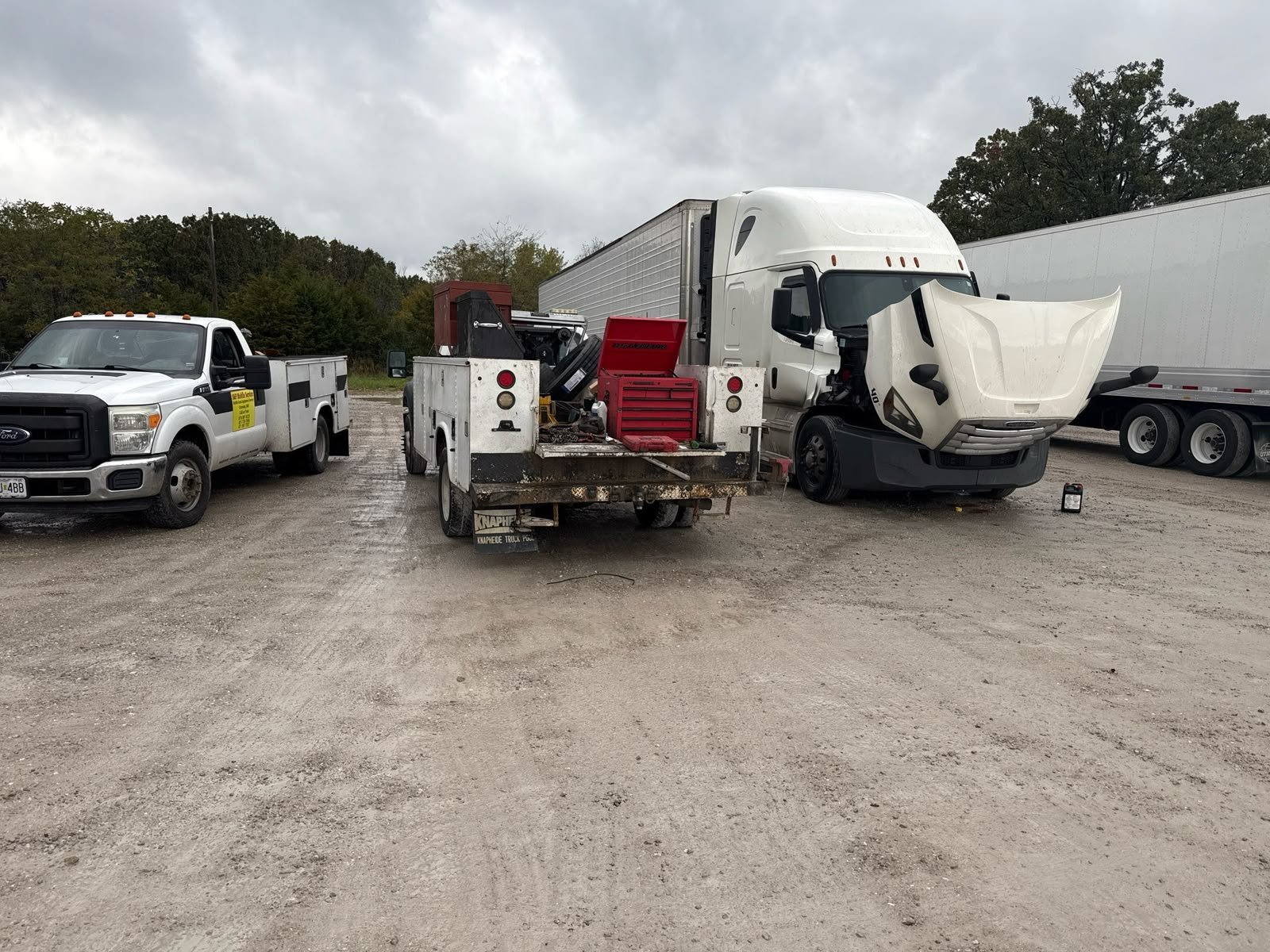 Mobile diesel truck repair service on-site